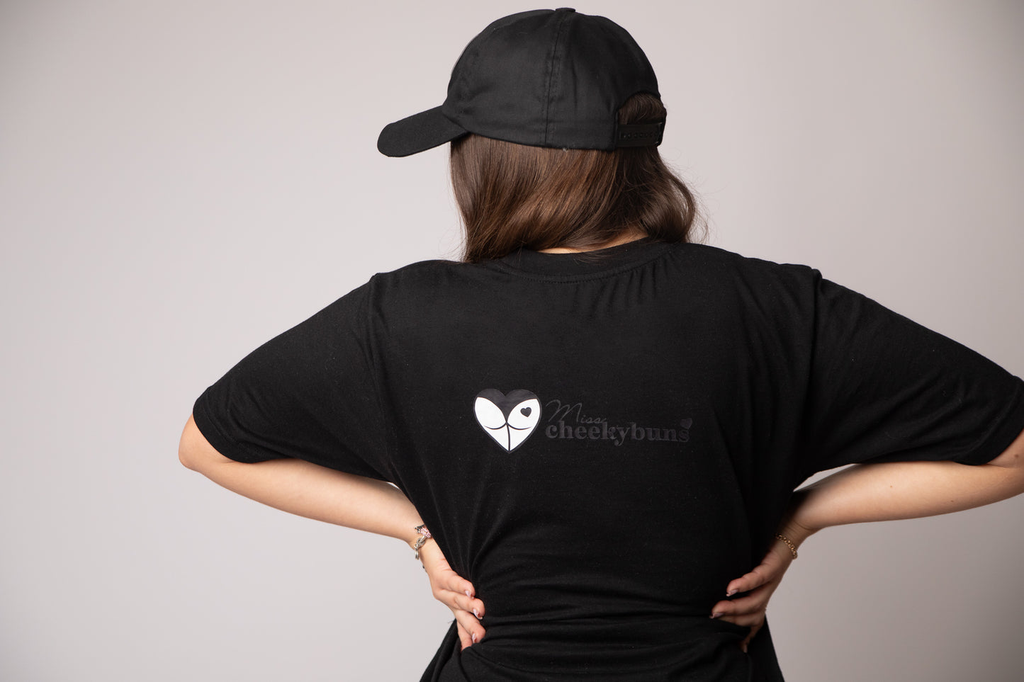 dancewear london for women. twerk clothes, twerk shorts. booty shorts, chain shorts, cut out twerk shorts, dance costume. twerk outfit. pole dance outfit, best twerk shorts. festival wear, oversized black t-shirt, twerk queen t-shirt, black t-shirt.